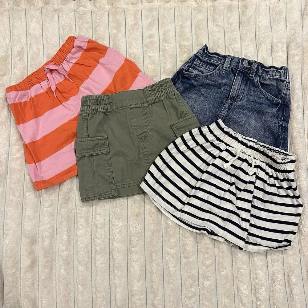 Girls Lot Of 4 Skirts/Skorts size 4/5 Gap Old Navy H&M